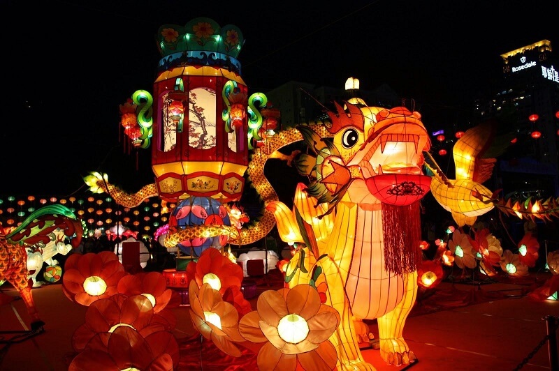tổ chức tết trung thu cho thiếu nhi