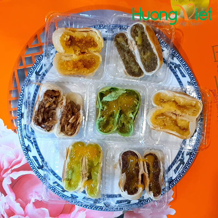 Bánh pía kim sa trà xanh